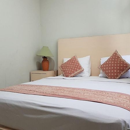 Oyo 3819 Hotel Winotosastro Yogyakarta Kültér fotó