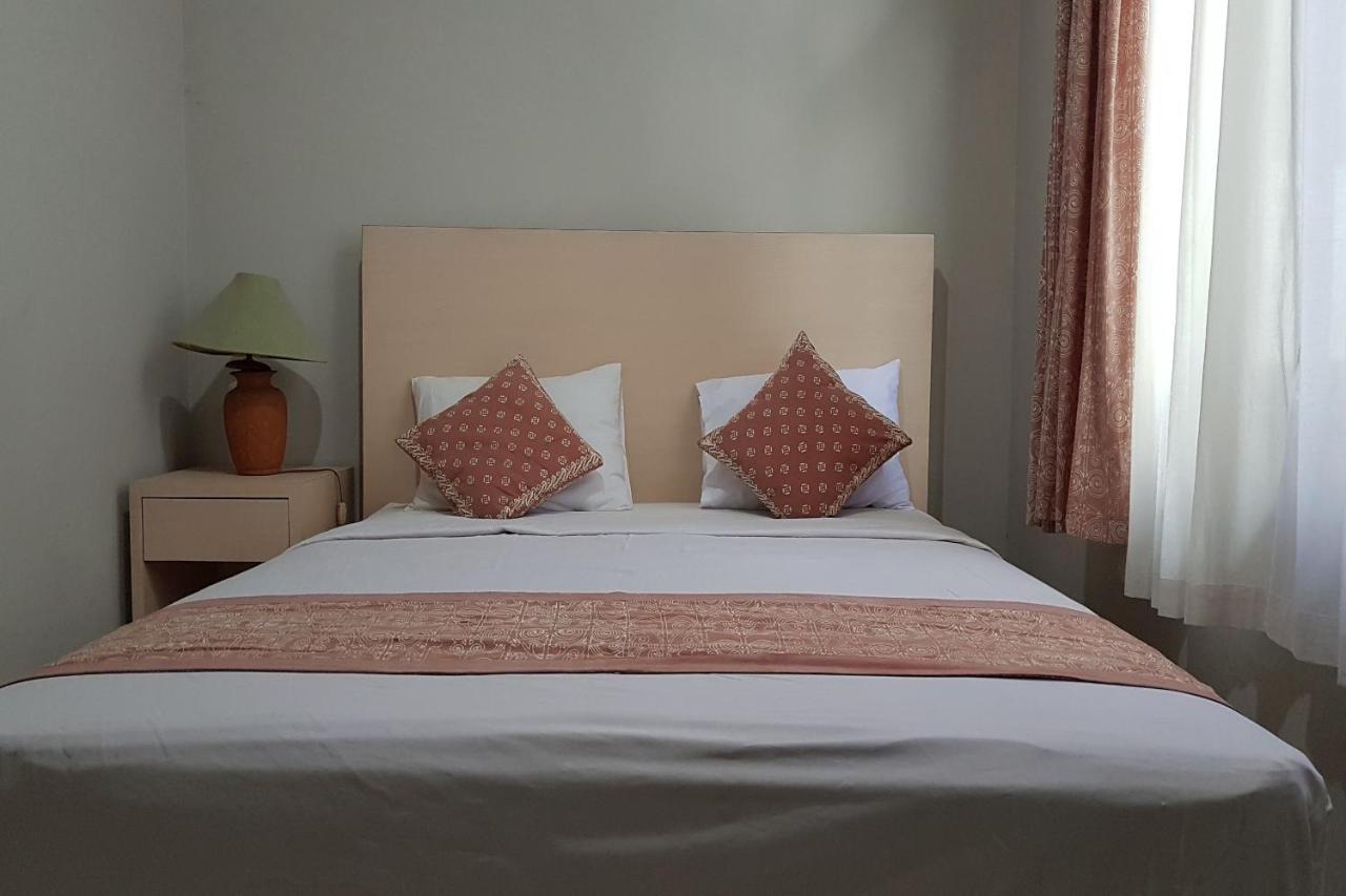 Oyo 3819 Hotel Winotosastro Yogyakarta Kültér fotó