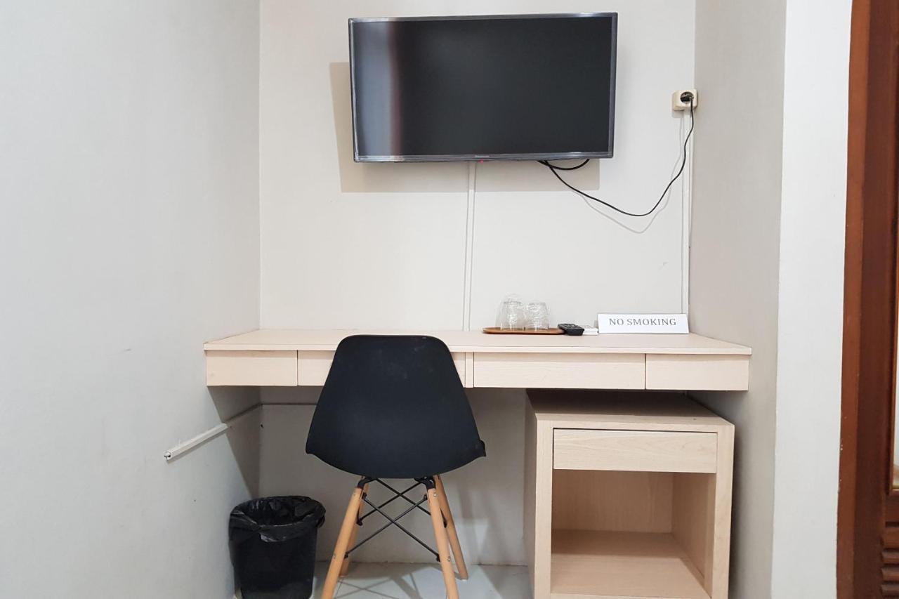 Oyo 3819 Hotel Winotosastro Yogyakarta Kültér fotó